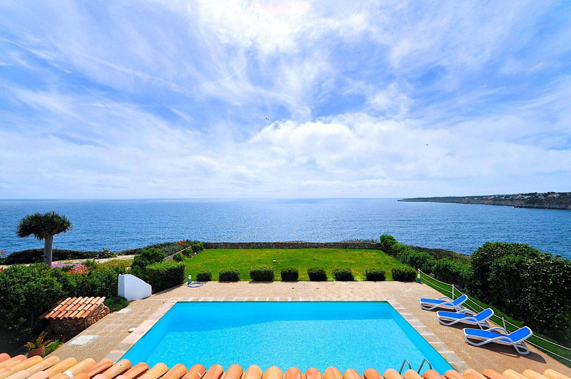 Villa Helios Villa En Cala Pi Con Vistas Despejadas Екстериор снимка