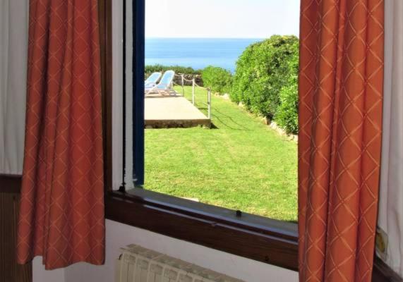 Villa Helios Villa En Cala Pi Con Vistas Despejadas Екстериор снимка